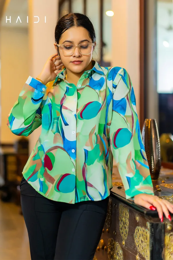 Long Sleeve Shirt Blouse - Geo Print - Green Geo